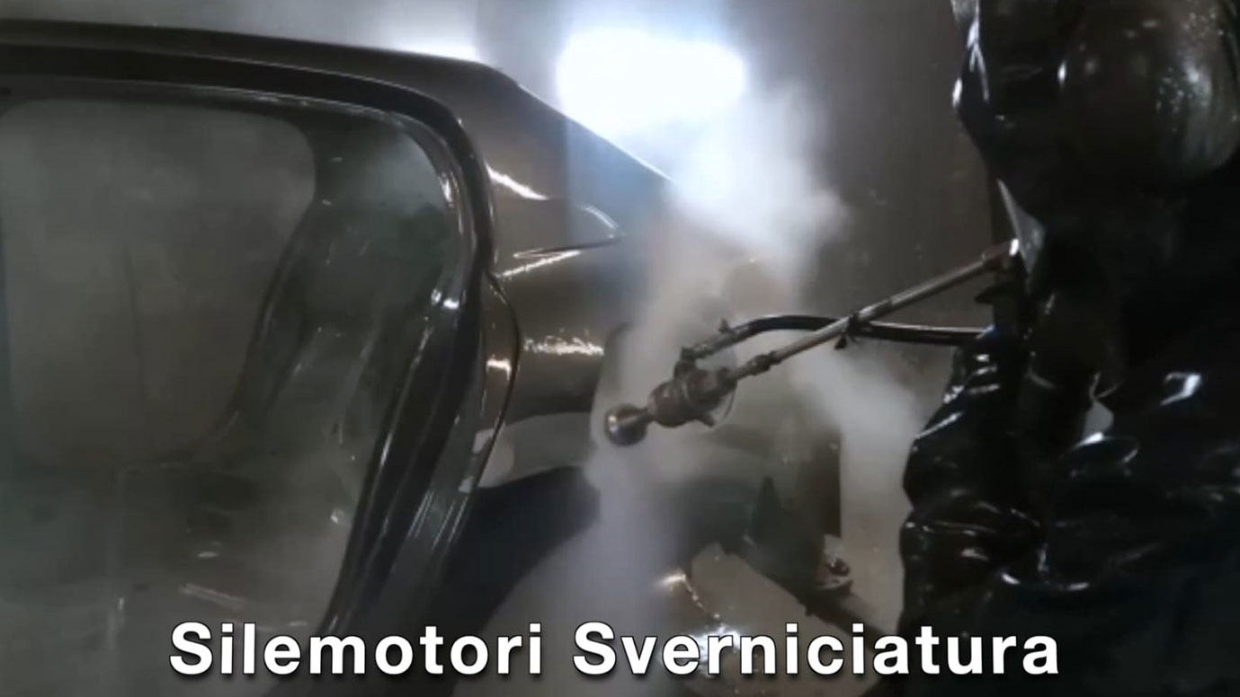 Fase di costruzione auto da rally step2 Italia Factory